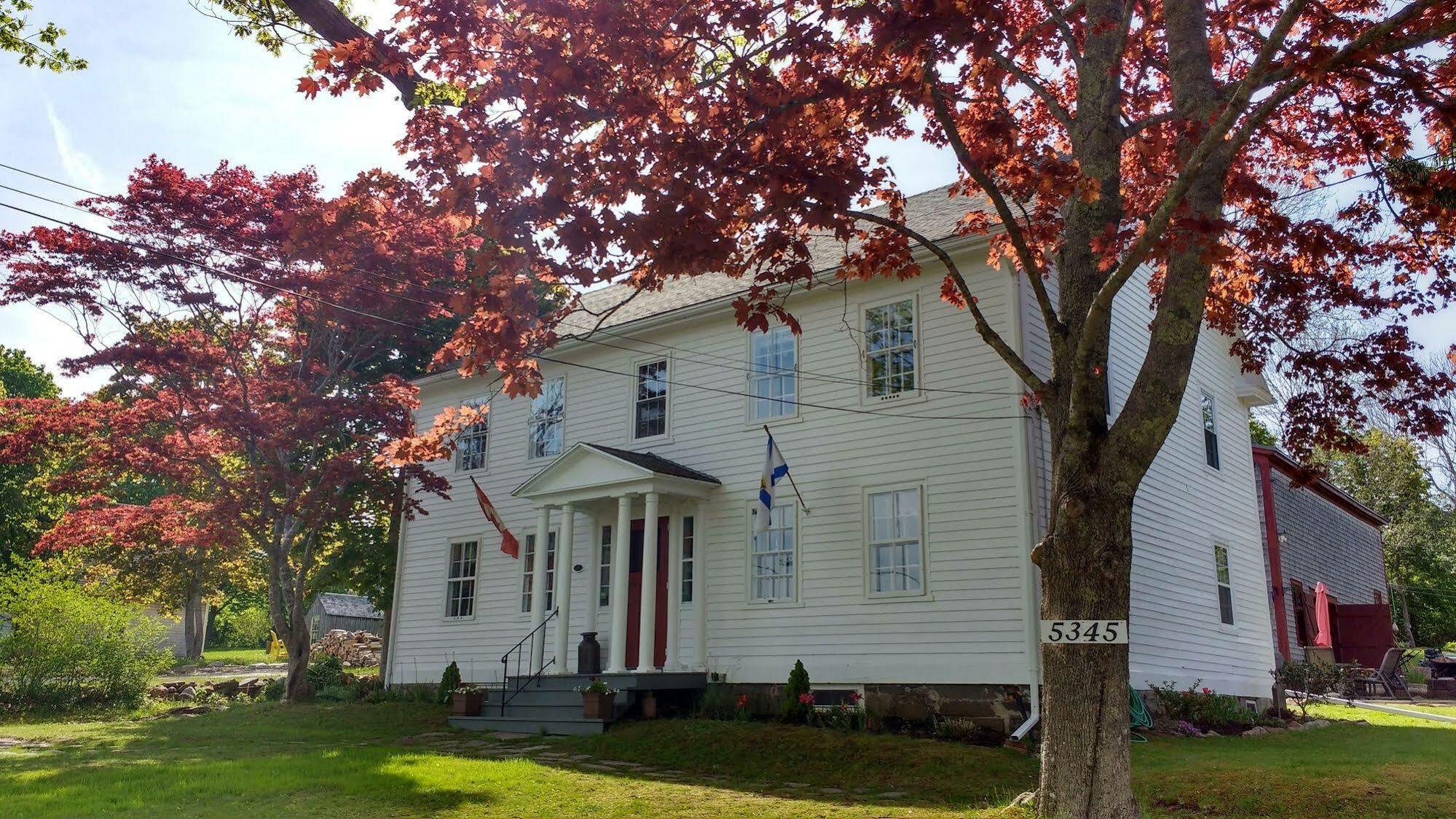 Grand Oak Manor Bed And Breakfast Granville Ferry Exterior foto